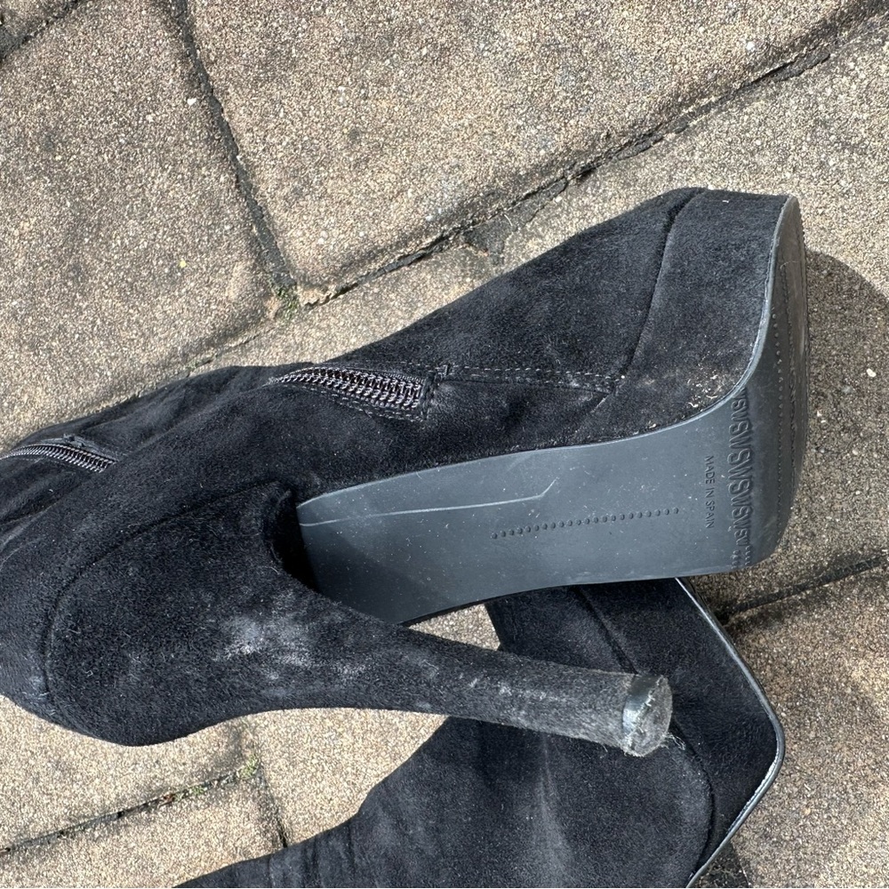 Stuart Weitzman Suede Over the Knee Button Back Platform Boots - Picture 5 of 8